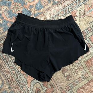 Nike Black Athletic Shorts Lightweight Performance Design